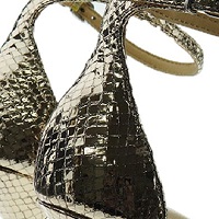 Sandalias stiletto metalizadas oro Lola Cruz N Kumala 230Z51 foto 7