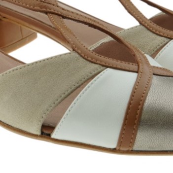 Compra Zapatos de Tacón Bajo Miuxa Bicolor | Gallery Carrile foto 5