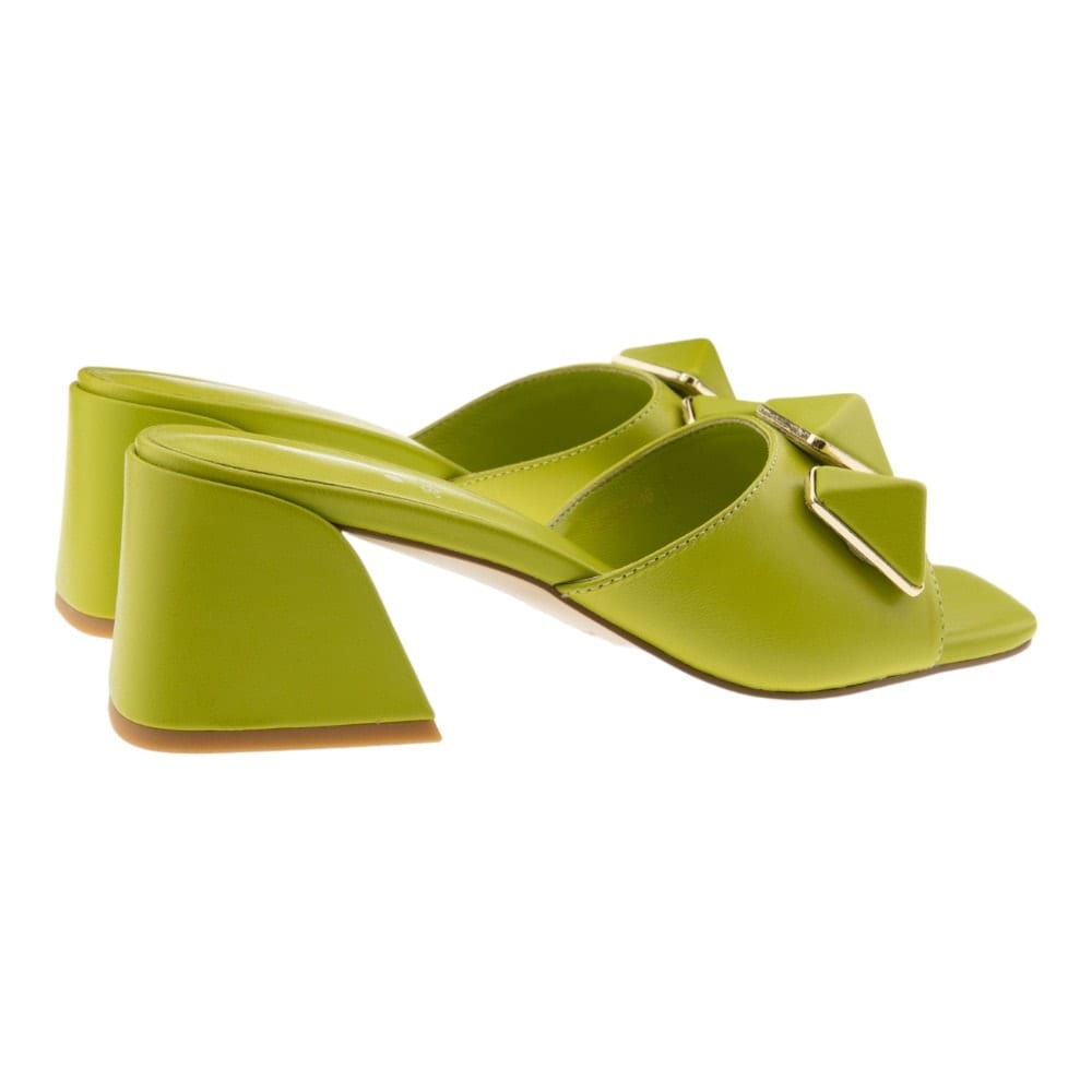 Sandalias Mules Jeannot en Vibrante Verde - Frescura y Tendencia | Gallery Carrile foto 4