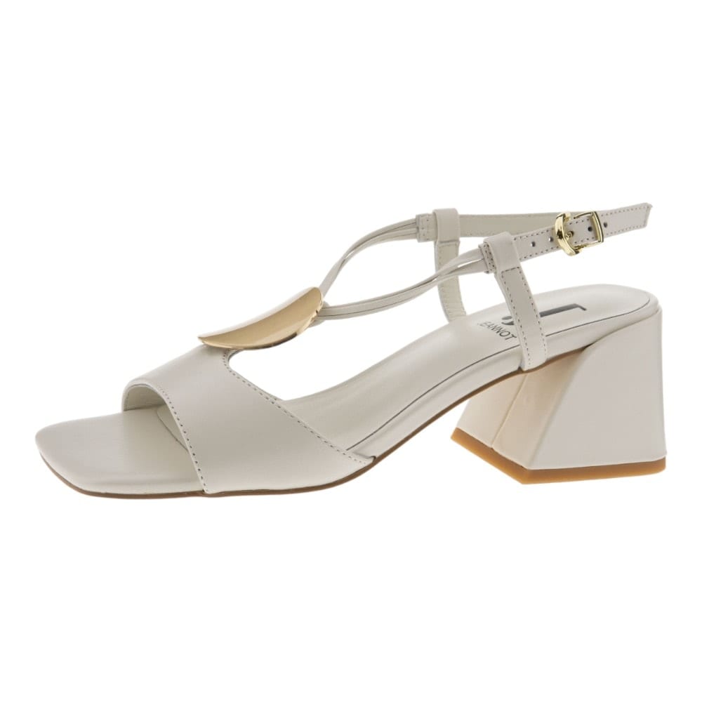 Exclusivas Sandalias Jeannot en Blanco: Elegancia y Tendencia en Tus Pies foto 3