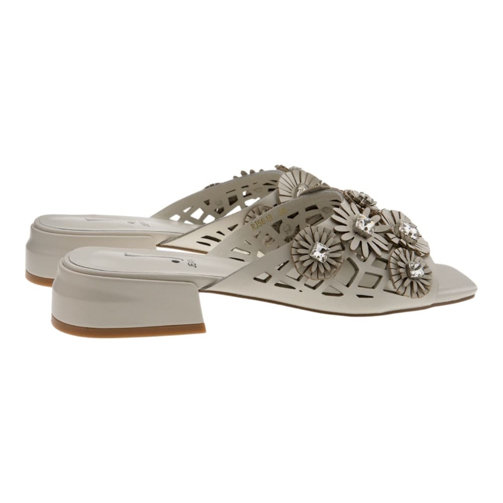 Sandalias Jeannot Glam con Adornos - Elegancia y Confort foto 4