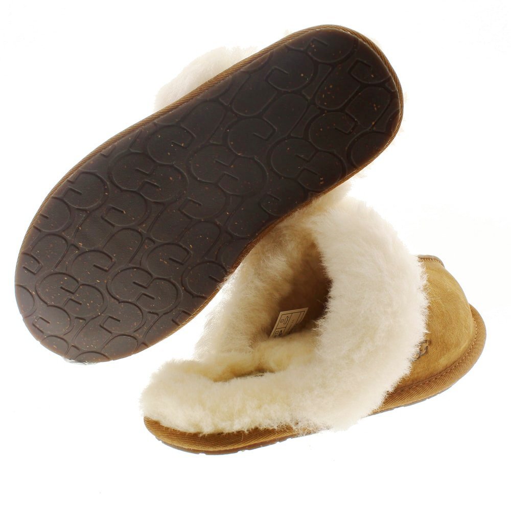 Zapatilla estar por casa destalonada nobuck Ugg Scuffette foto 4