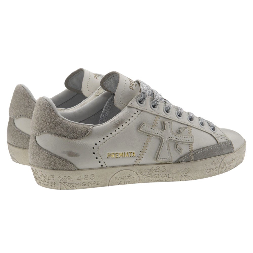 Sneakers Mujer Premiata Blancas y Plateadas | Piel foto 4