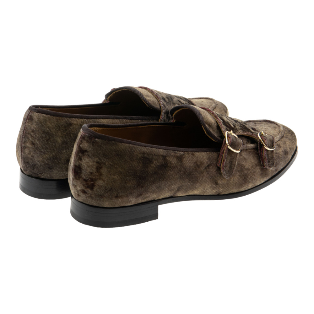 Mocasín con hebilla mujer terciopelo marrón - Calce foto 4