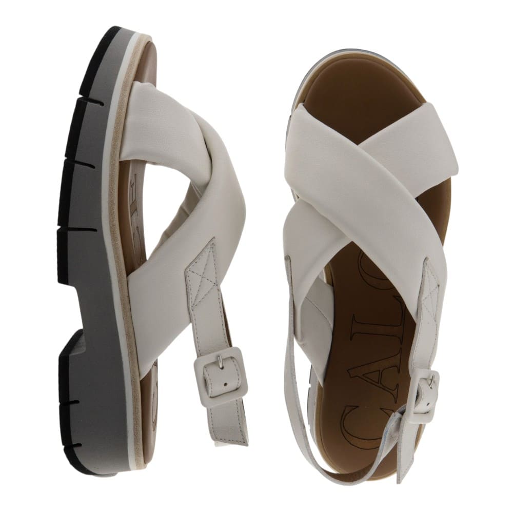 Sandalias beig piel plataforma Calce color beige foto 2